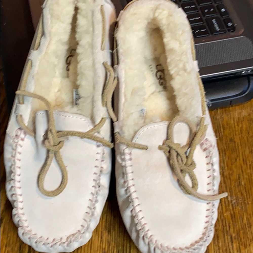 UGG AUSTRALIA Dakota 5612 slipper moccasins